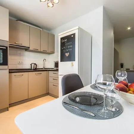 Apartment Stylish 2 At Olympic Stadium *
